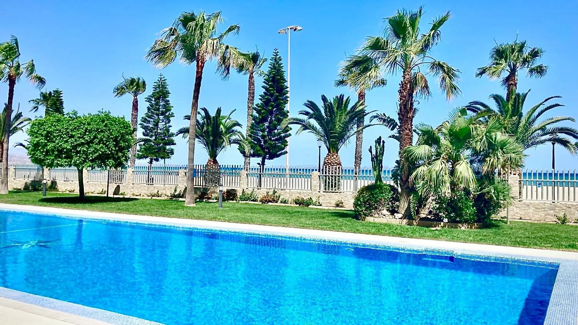 Apartamento Vista Del Mar Residencial Roquetas de Mar